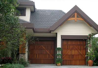 實(shí)木車庫門